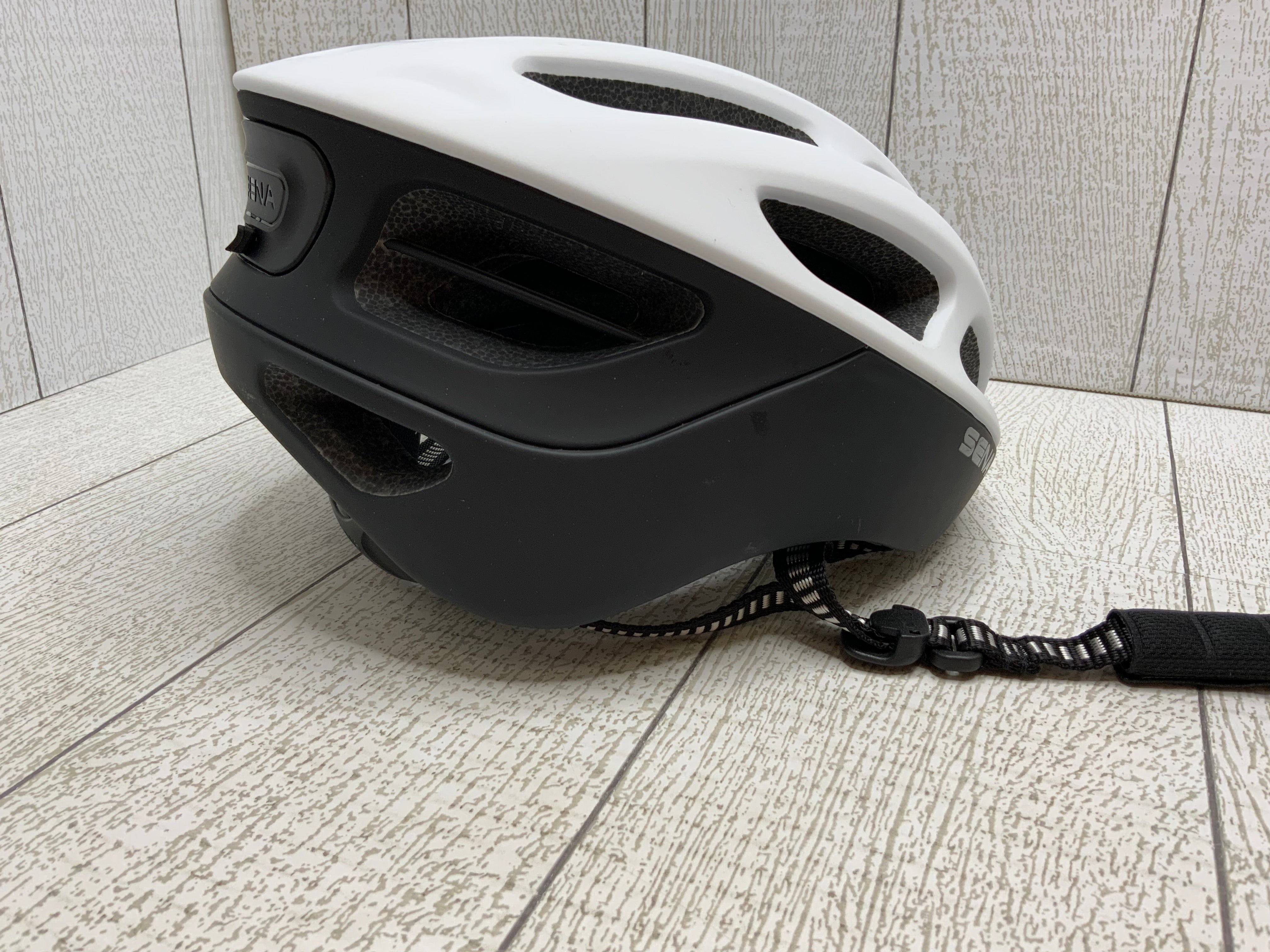Sena R1/R1 EVO Smart Communications Cycling Helmet (Large) (8026650116334)